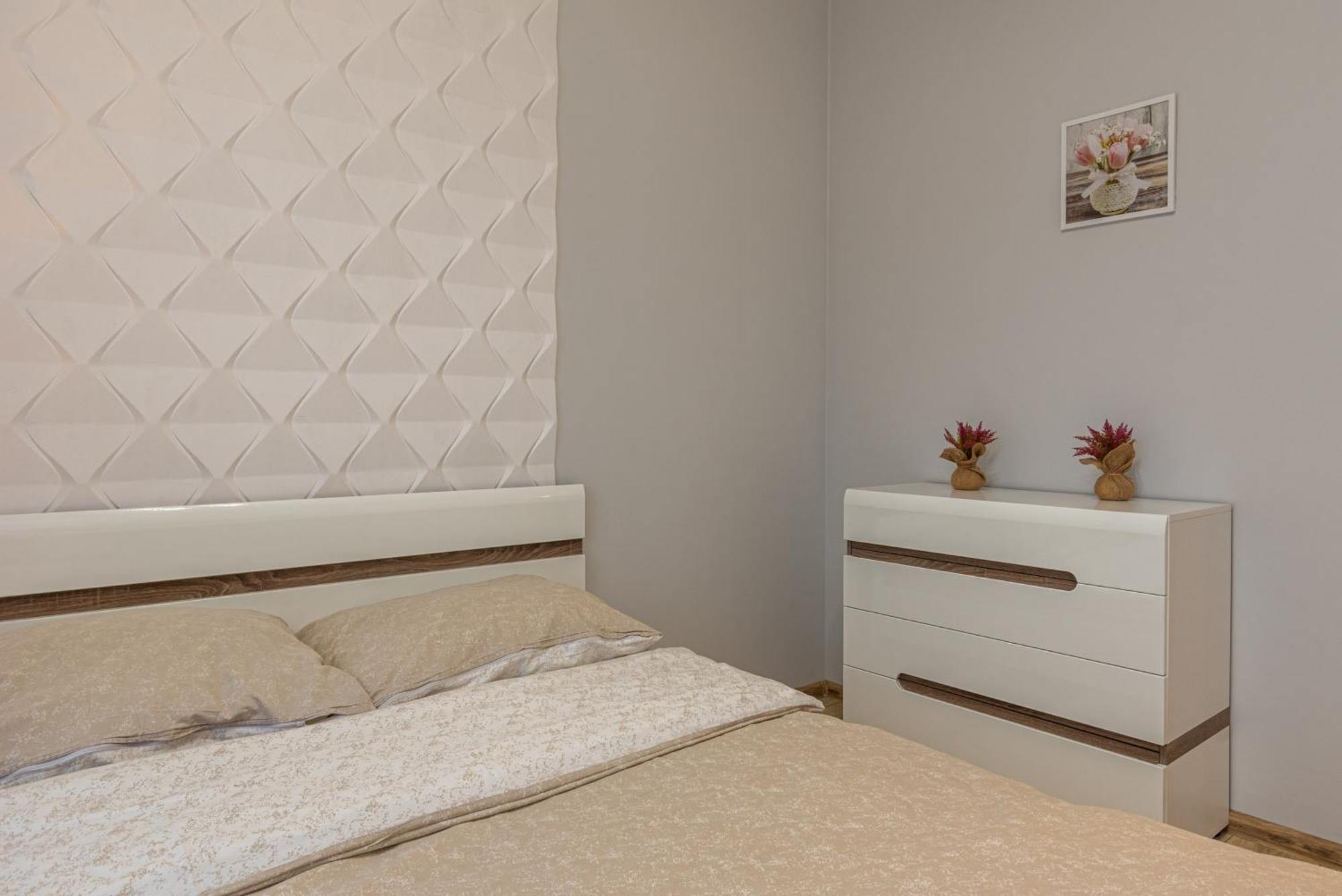 Galeria Rondo Wiatraczna Apartments ワルシャワ エクステリア 写真