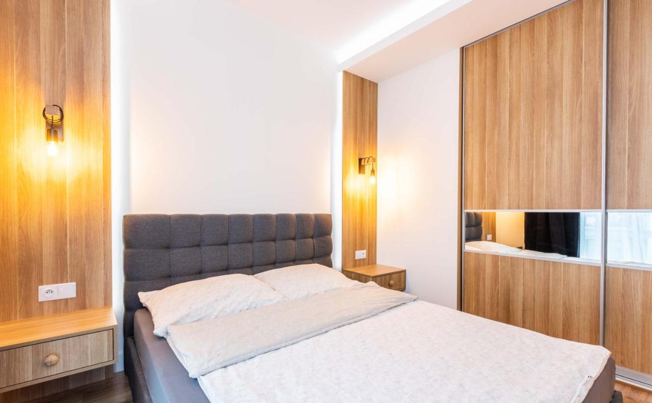 Galeria Rondo Wiatraczna Apartments ワルシャワ エクステリア 写真