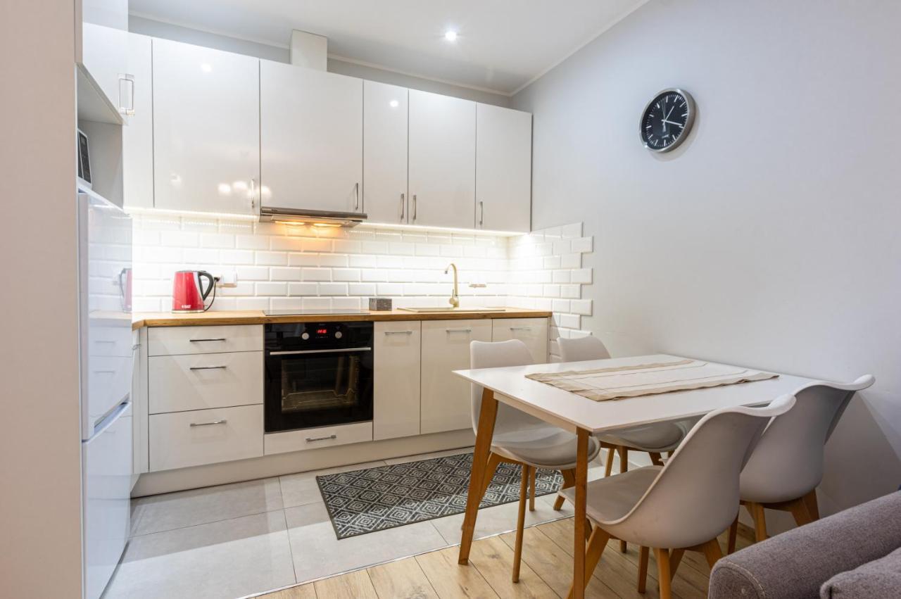 Galeria Rondo Wiatraczna Apartments ワルシャワ エクステリア 写真